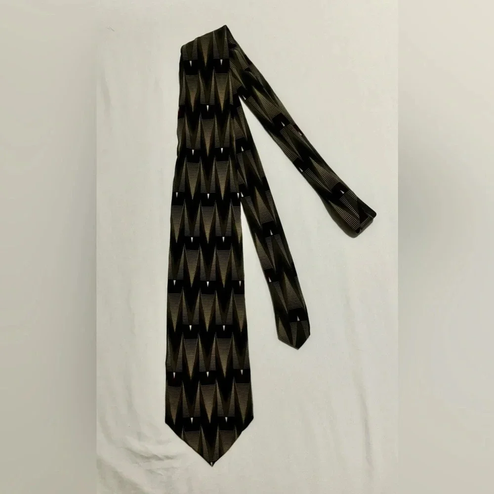 Ziggurat by Mulberry Neckwear Tie 100% silk Vintage